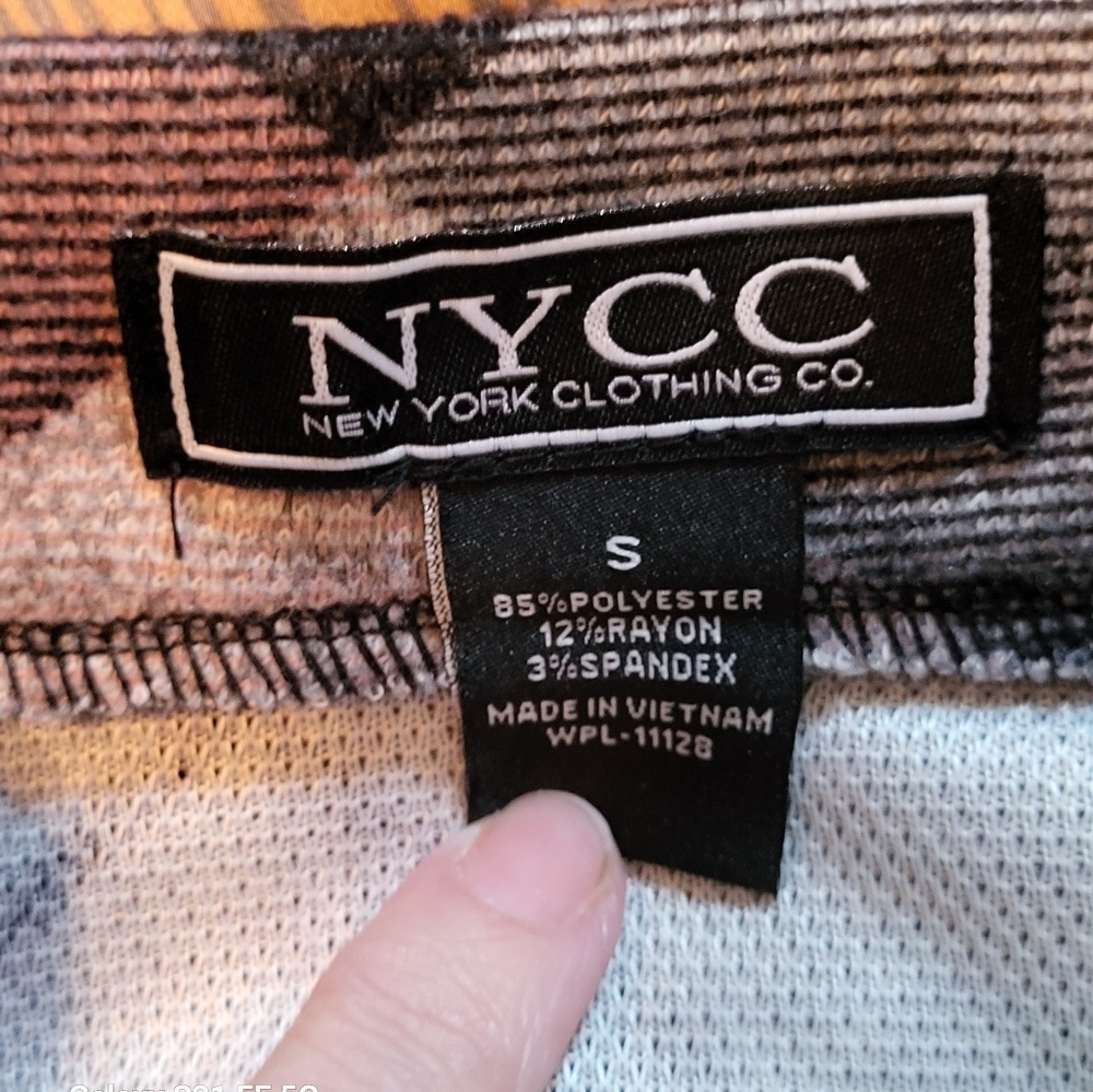 NYCC Women's Plaid Skirt - Black, Gray & Pink, Size Small, Like New Condition - Picture 3 of 4